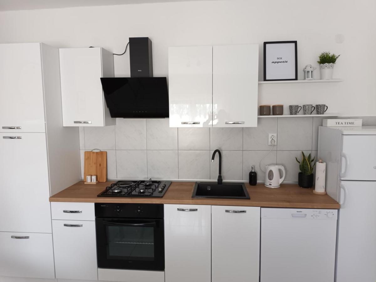 Holiday House Ana 스크라딘 외부 사진