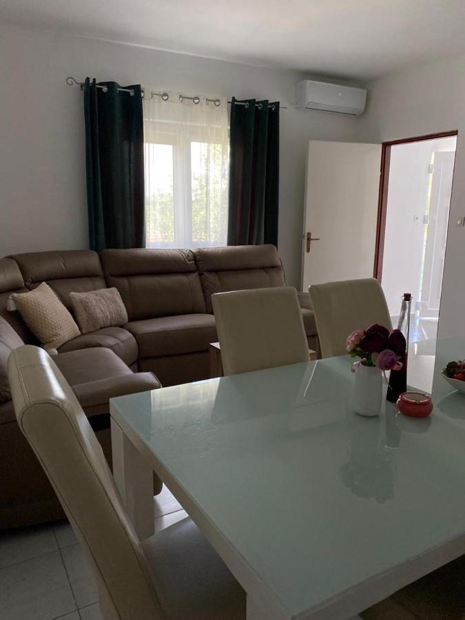 Holiday House Ana 스크라딘 외부 사진
